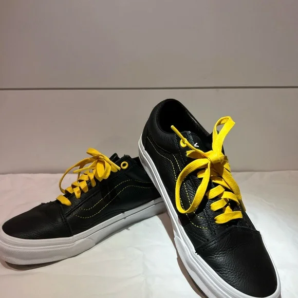 Vans Old Skool NYC Black Leather RARE Vans Old Skool NYC Black Leather RARE | Mercari main image 3